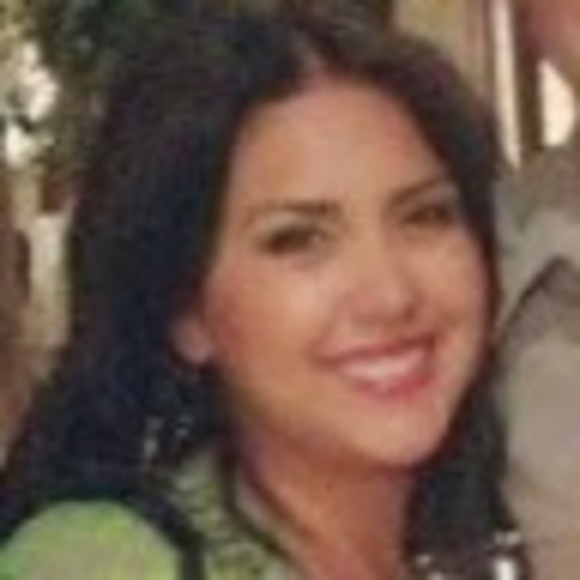 Meet your Posher, Sara - Picture 1 of 1